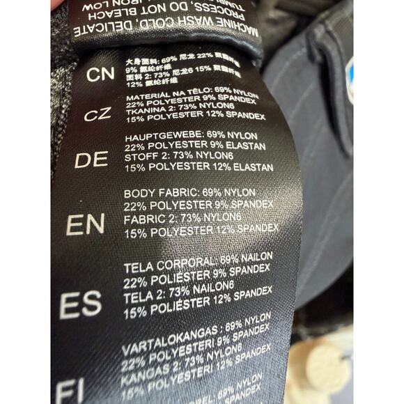 Kuhl Women's Klash Nylon Hiking Outdoor Pants Sz 4 Shorts Gotham Blue - Picture 16 of 16